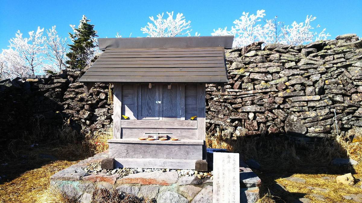 山でリフレッシュ♪自分らしく楽しむフォトレッスン 秋色の荒船山から、信州の名峰へ。 晩秋の荒船山と根子岳-四阿山 編【山ゆる時間】