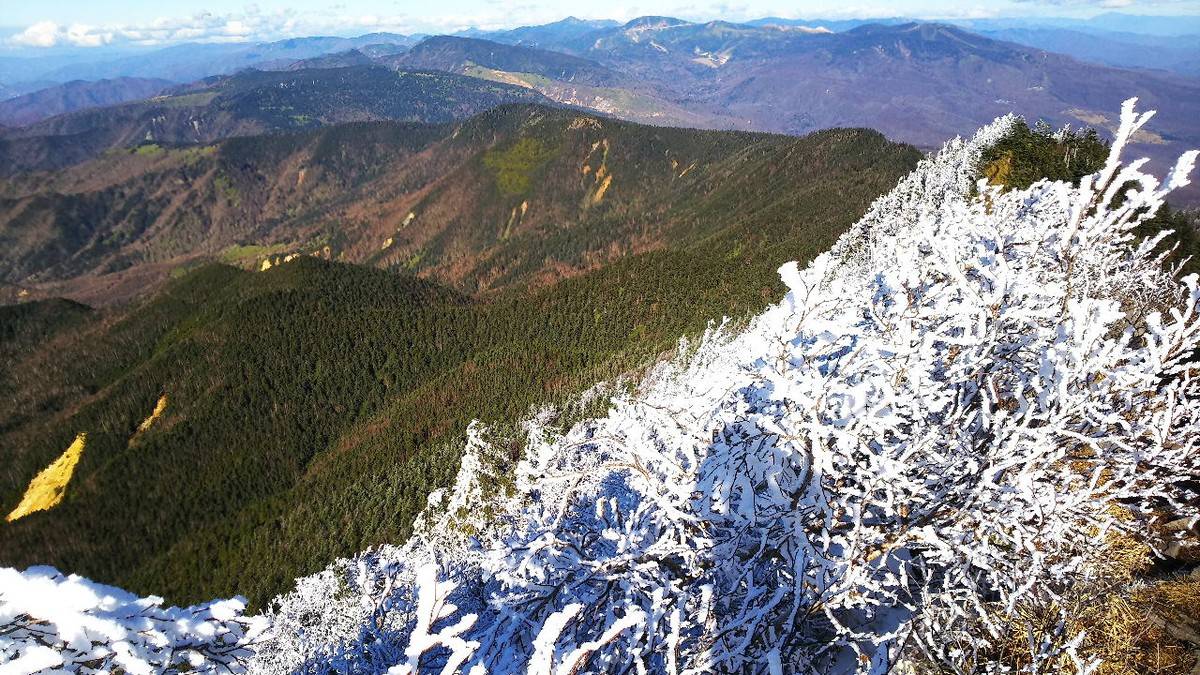 山でリフレッシュ♪自分らしく楽しむフォトレッスン 秋色の荒船山から、信州の名峰へ。 晩秋の荒船山と根子岳-四阿山 編【山ゆる時間】