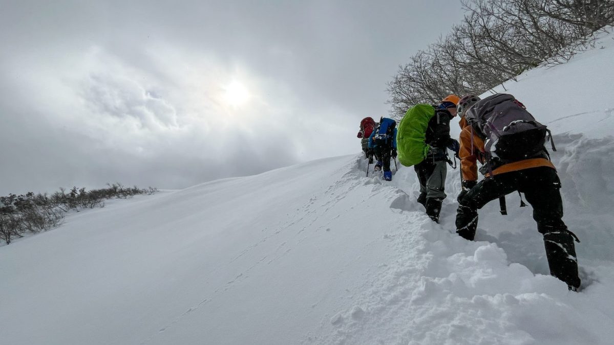 AFF32CA3-6CC1-4049-A75C-